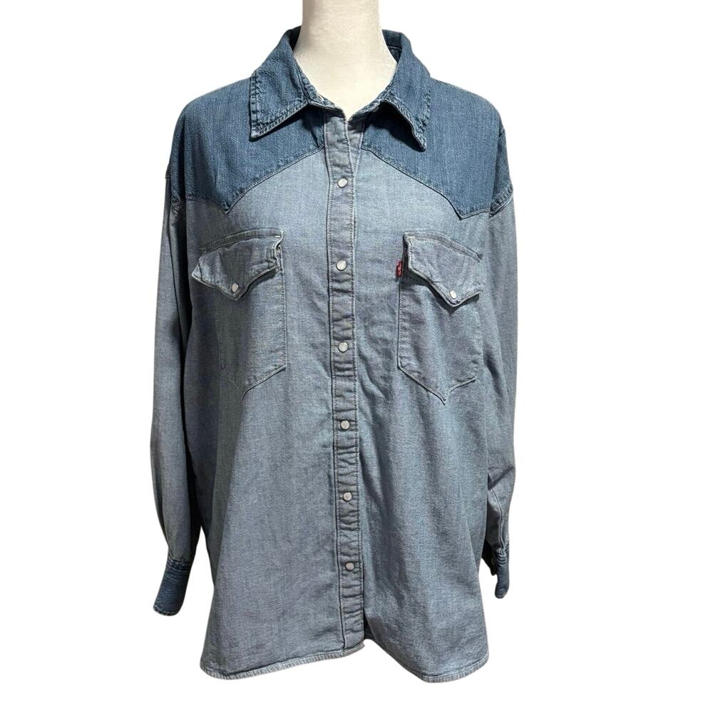 Levis Women’s Plus Size 1X Pearl Snap Front Denim Jean Shirt Western Two Tone